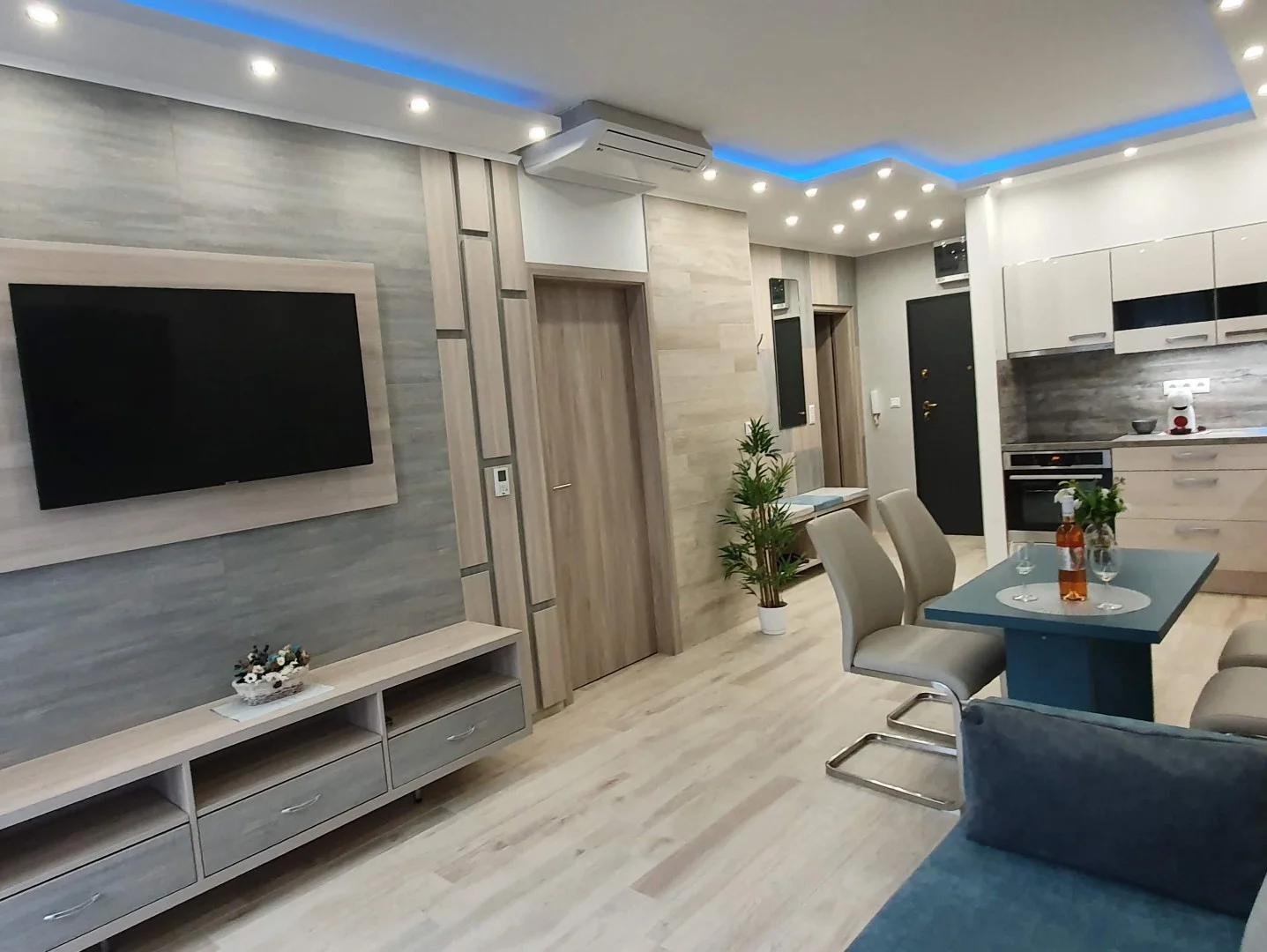 Kiadó tégla lakás Budapest 06. ker.en - Kép 13