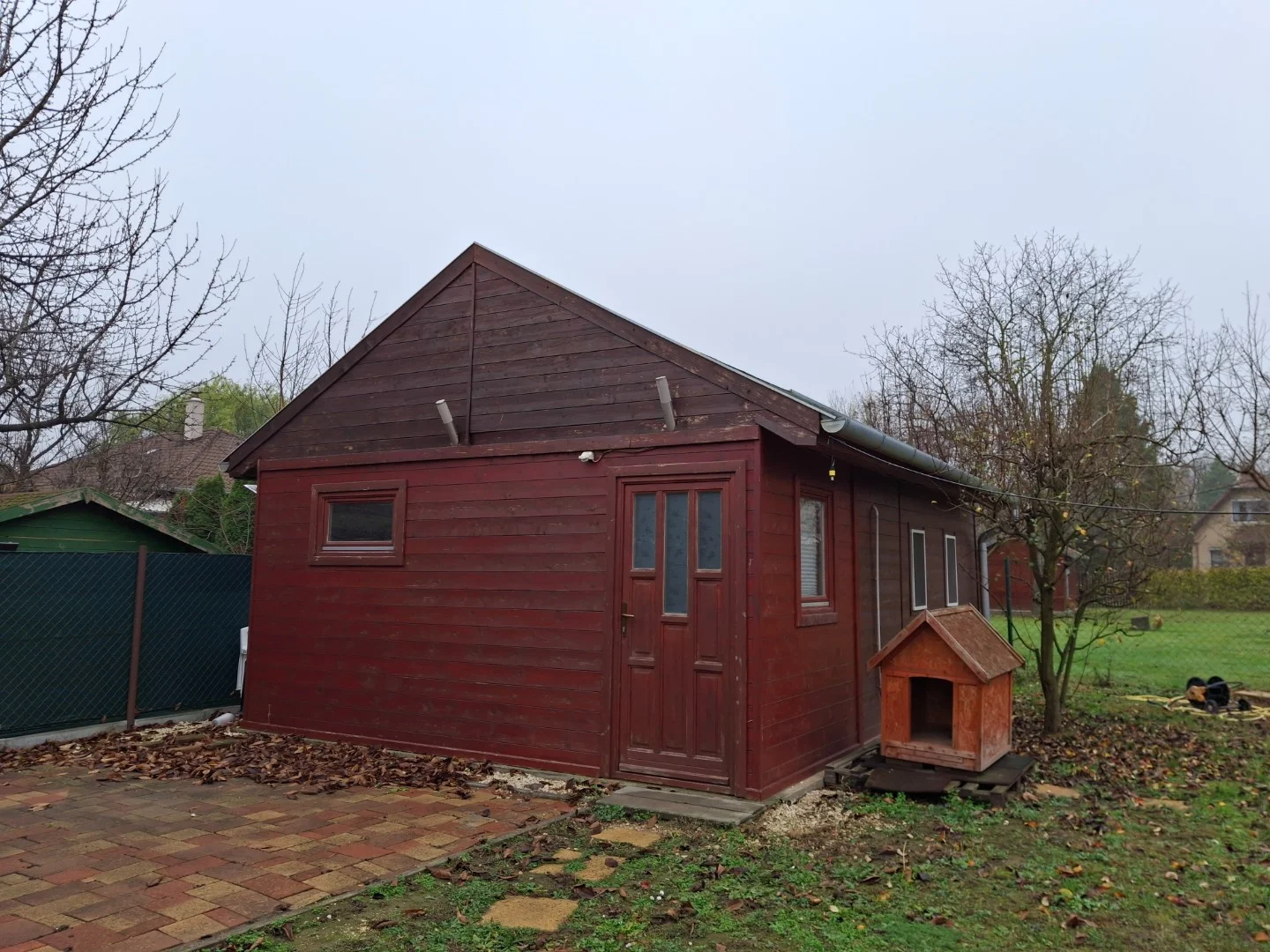 Eladó önálló nyaraló nyaraló / üdülő Szolnokon