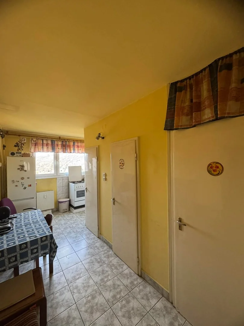 Eladó panel lakás Miskolcon - Kép 9