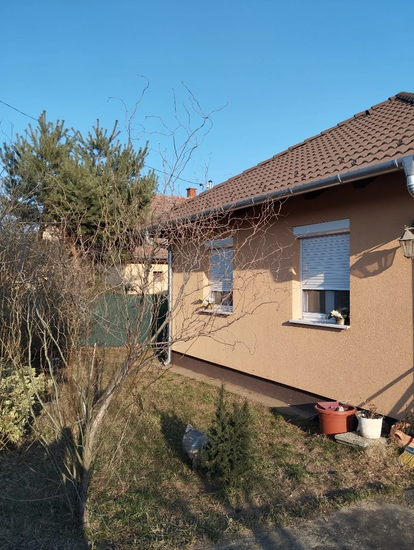 Eladó családi ház Erdőkertesen - Kép 9