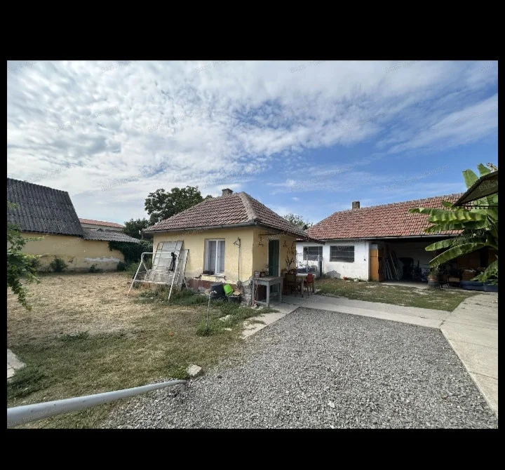 Eladó családi ház Dávodon - Kép 7