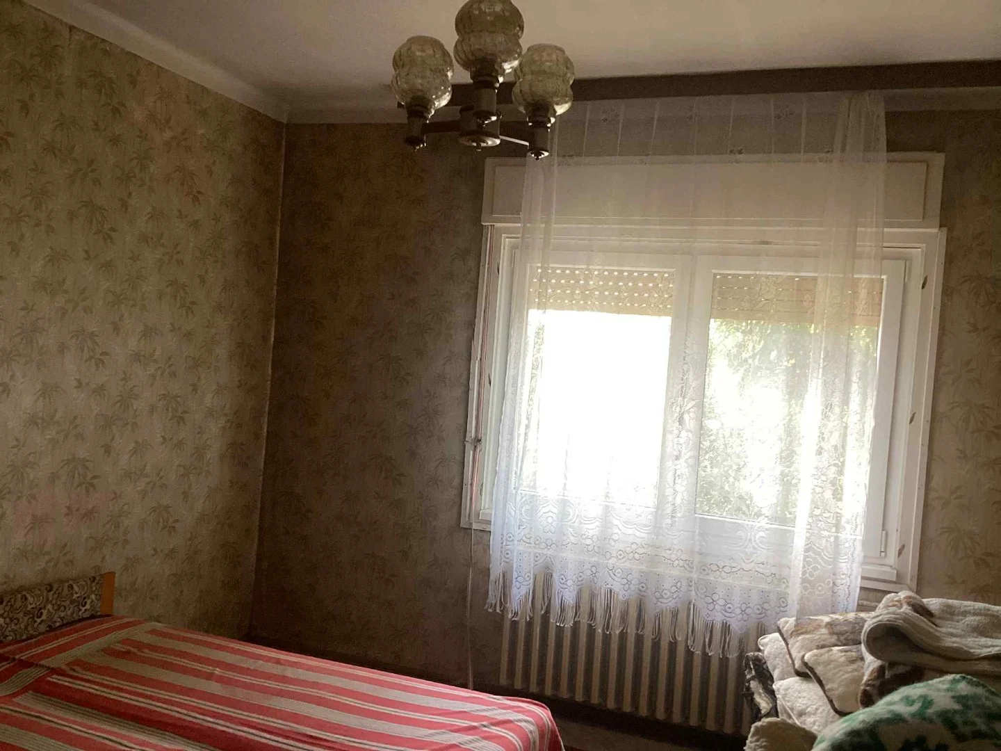 Eladó családi ház Szedresen - Kép 6