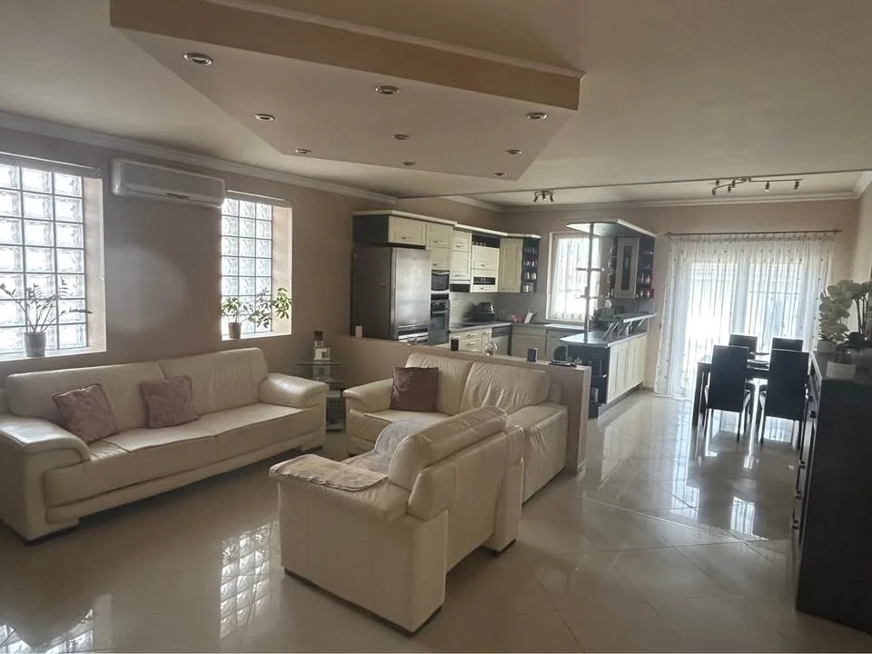 Eladó családi ház Szegeden - Kép 8