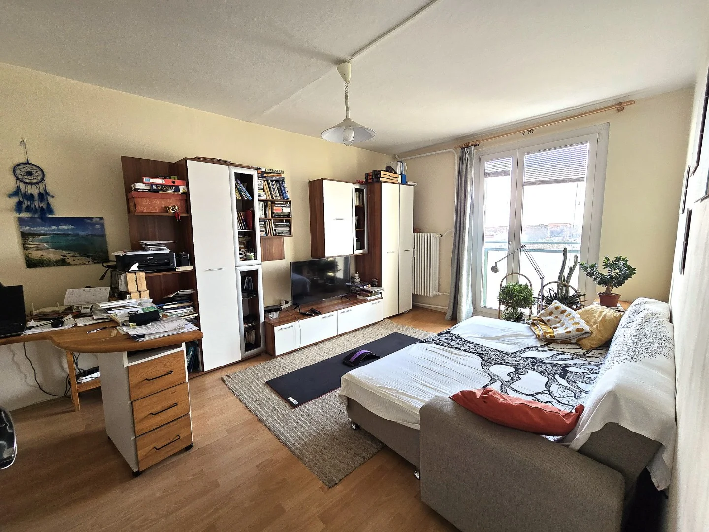 Eladó panel lakás Pécsen