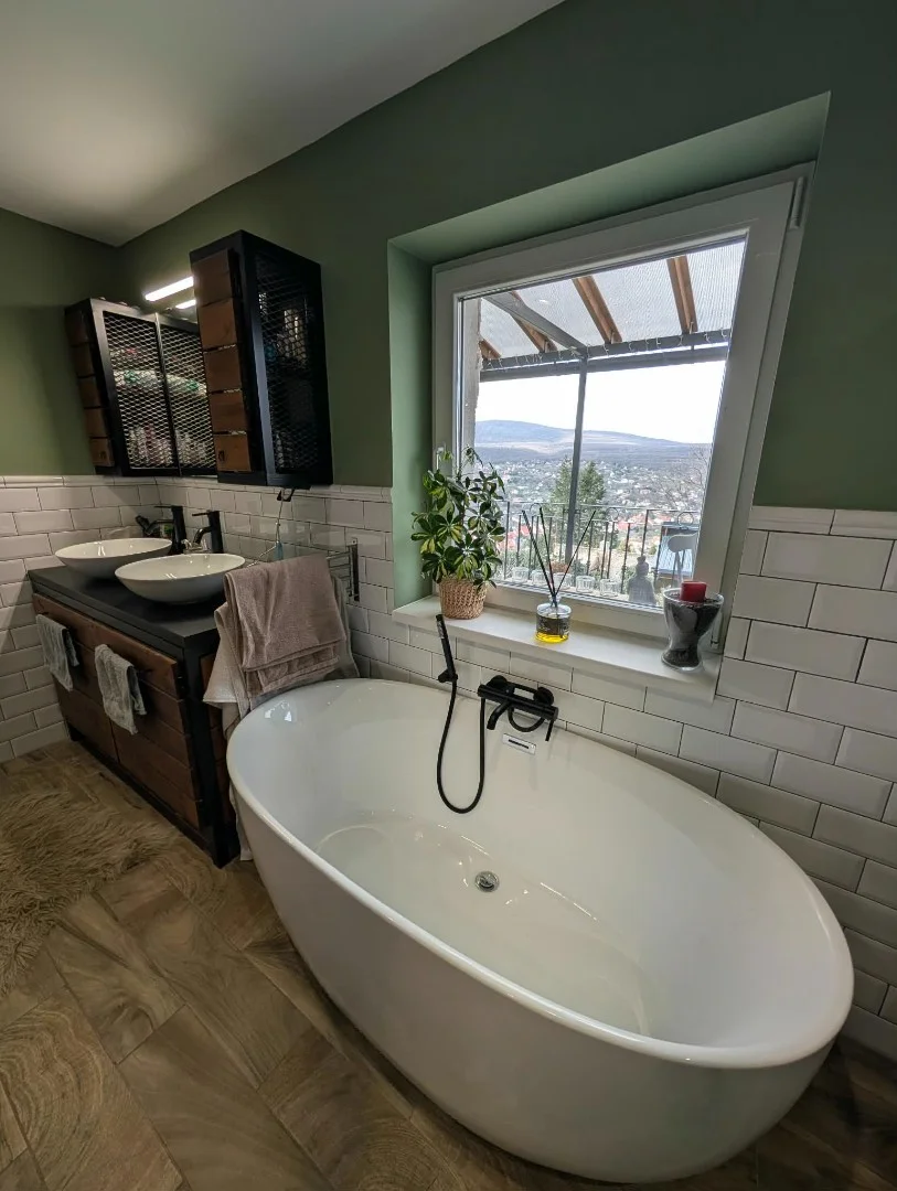 Eladó családi ház Pécsen - Kép 4