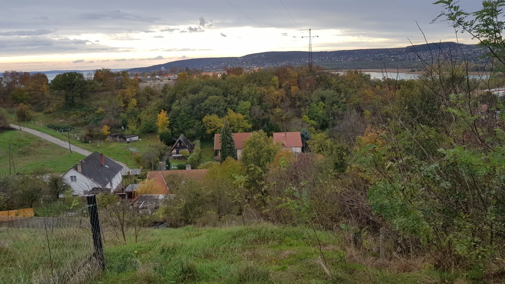 Eladó építési telek Balatonfűzfőn