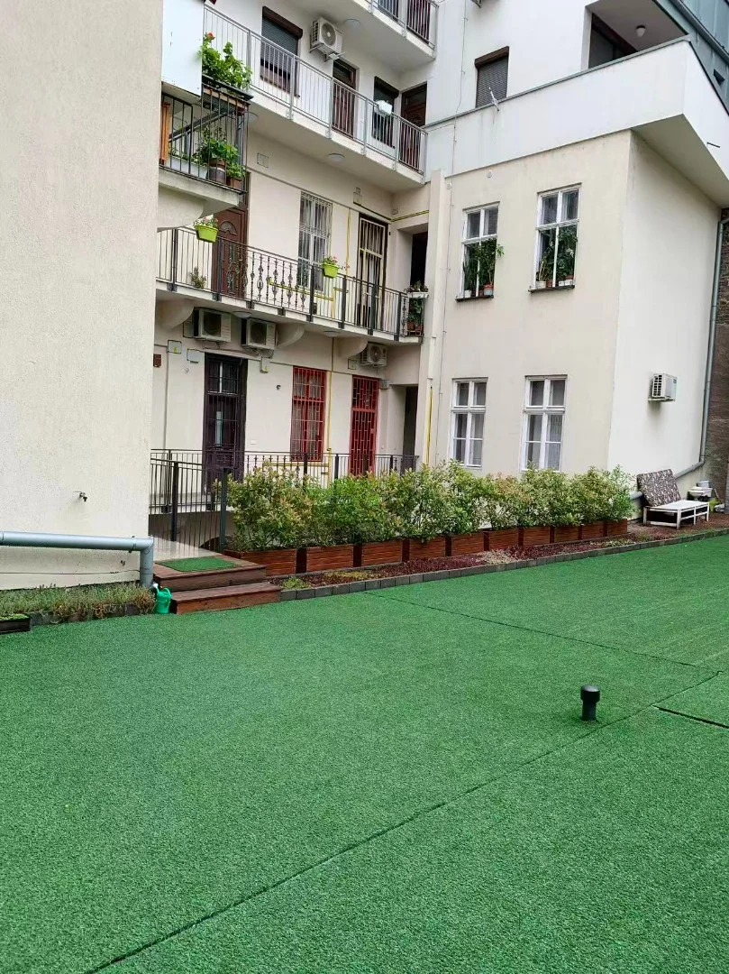 Kiadó tégla lakás Budapest 06. ker.en - Kép 9