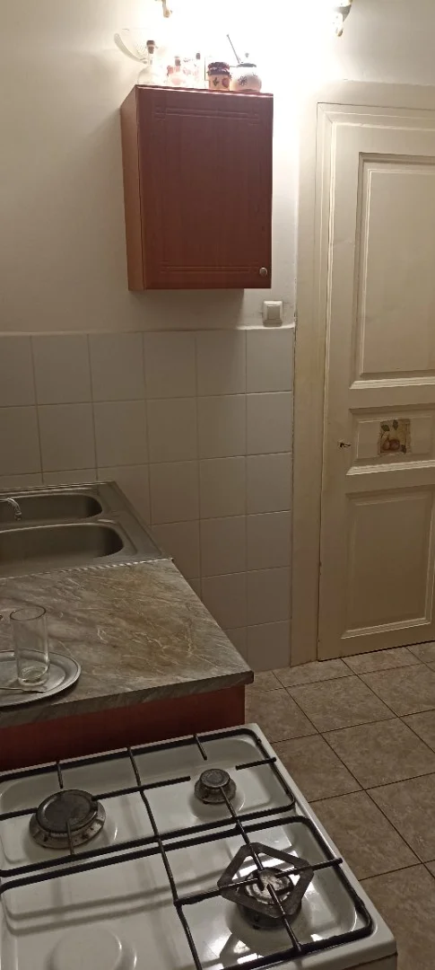 Eladó tégla lakás Budapest 07. ker.en - Kép 2