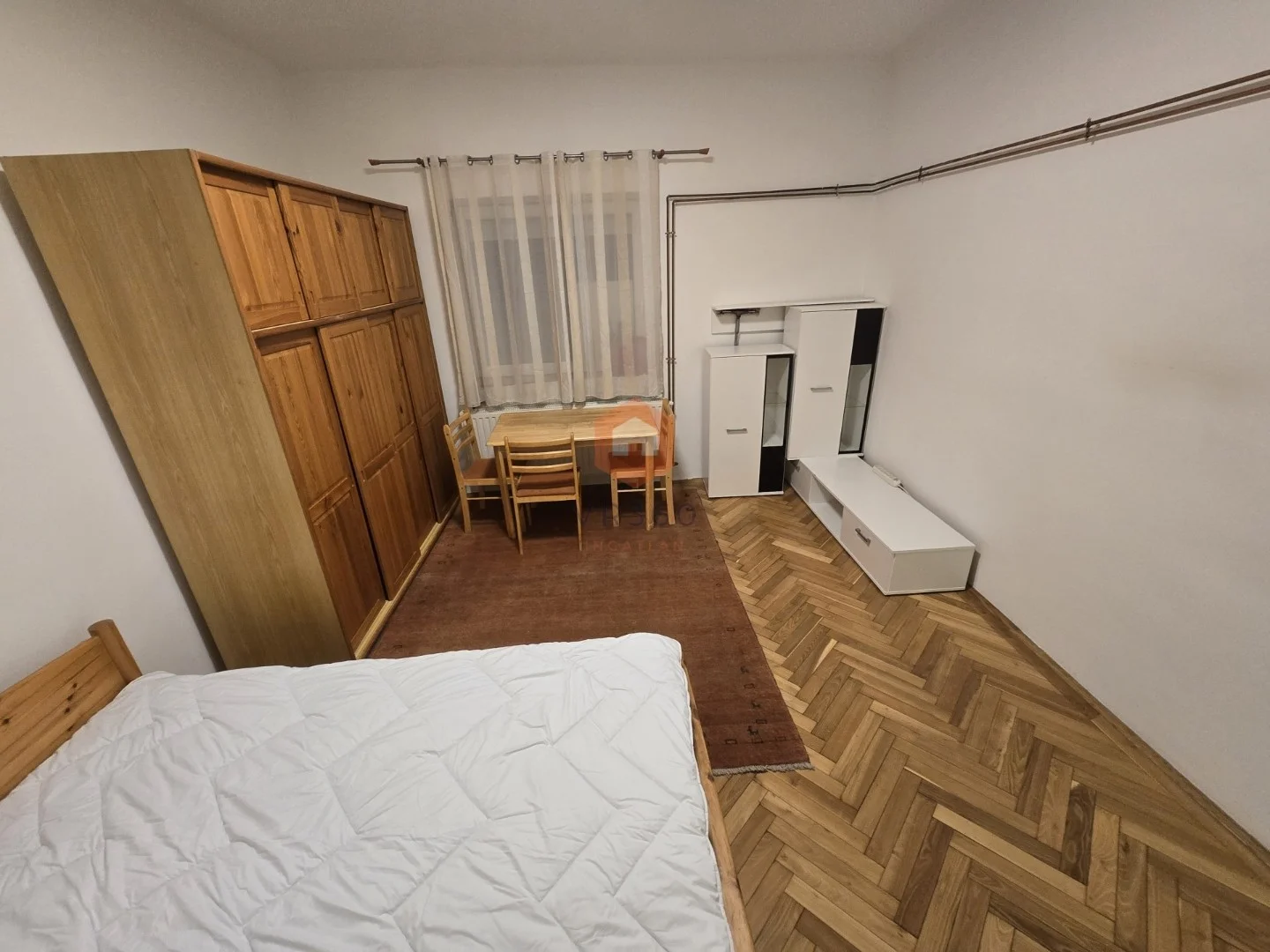 Eladó tégla lakás Pécsen