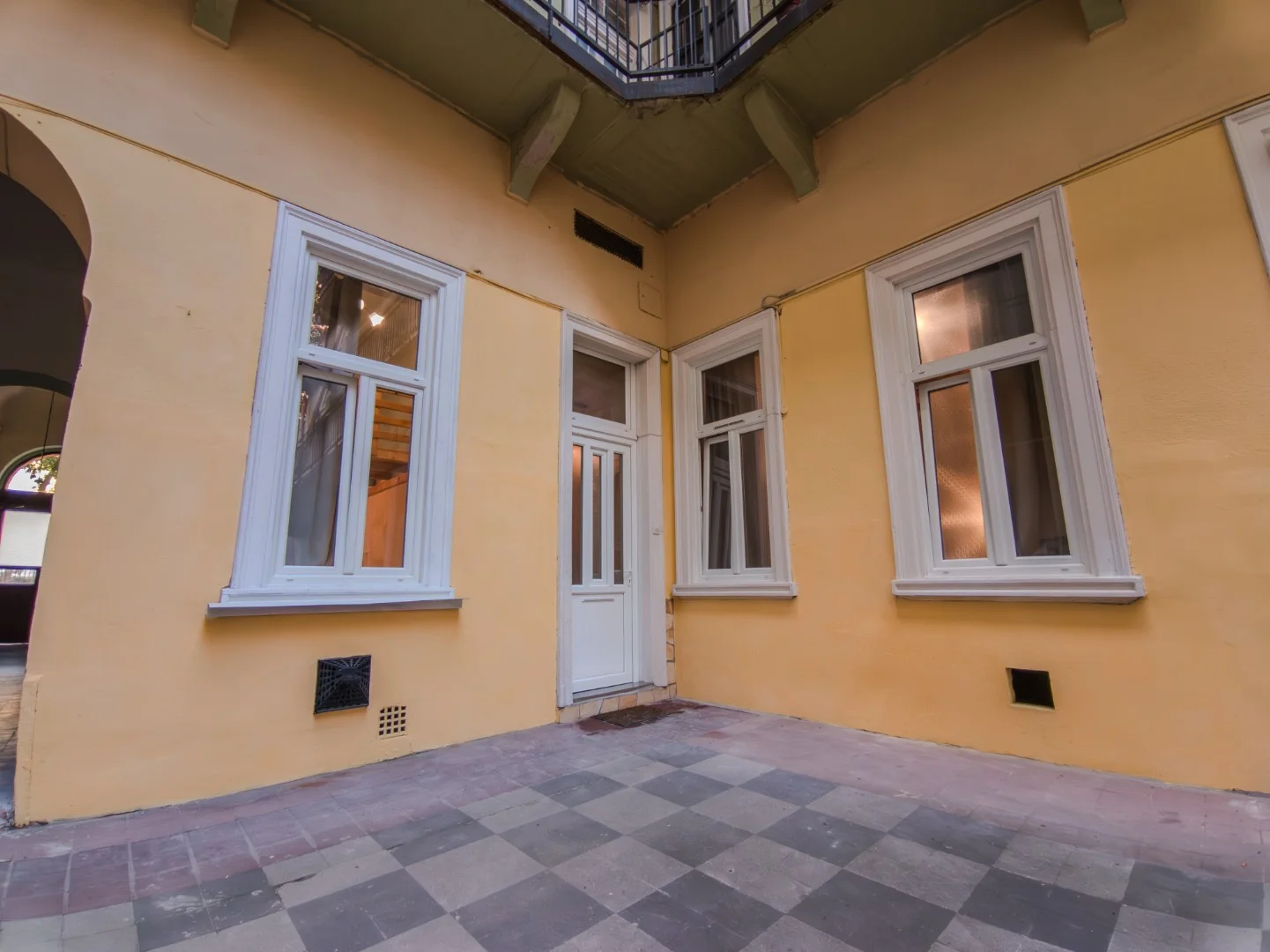 Eladó tégla lakás Budapest 07. ker.en - Kép 10