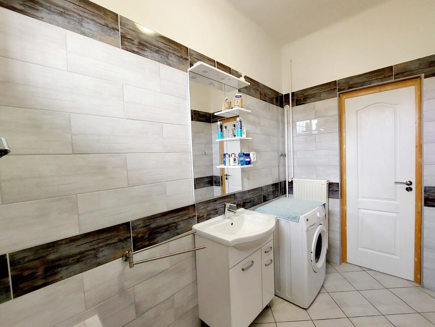 Eladó tégla lakás Pécsen - Kép 13