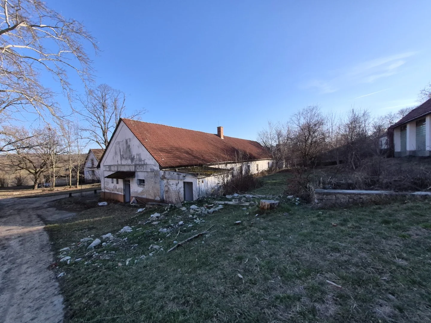 Eladó intézmény iroda / üzlet / kereskedelmi / szolgáltató Bakócan - Kép 19