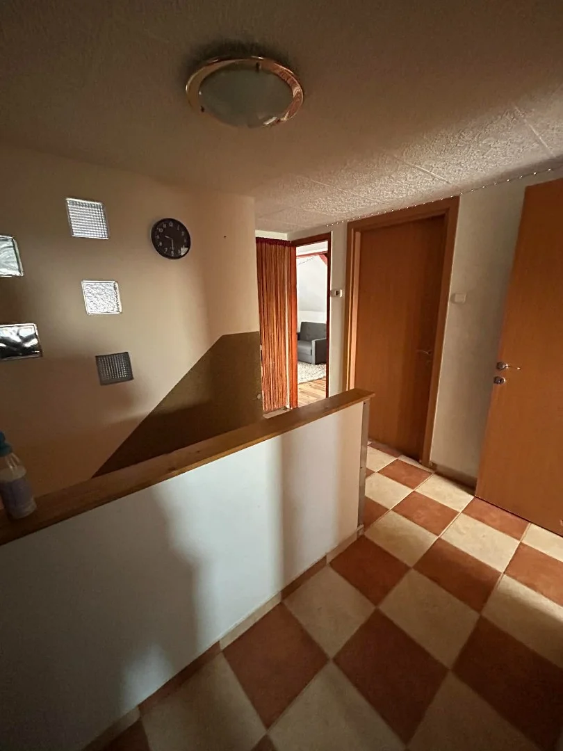 Eladó családi ház Tordason - Kép 15