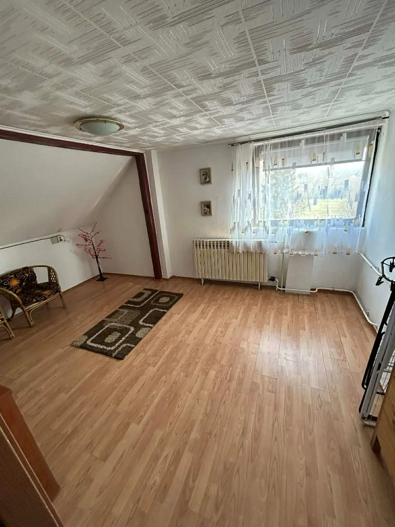 Eladó családi ház Tordason - Kép 14