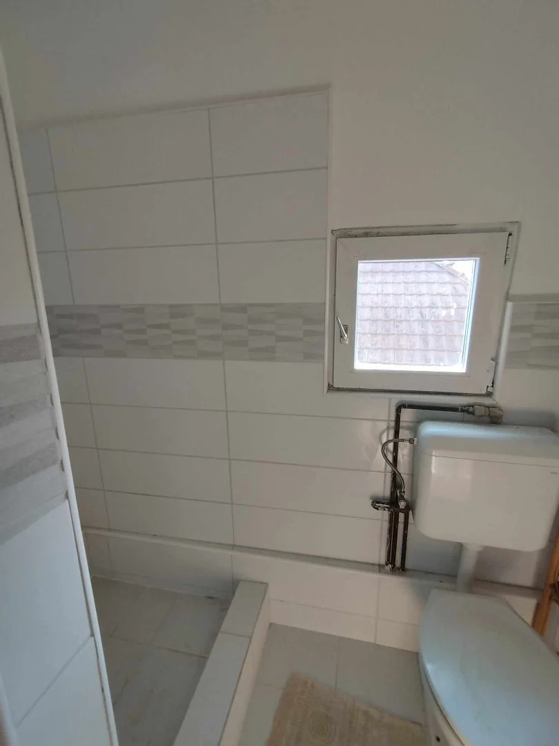 Eladó tégla lakás Gyulan - Kép 4