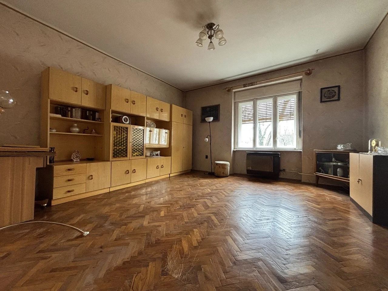 Eladó tégla lakás Pécsen - Kép 2