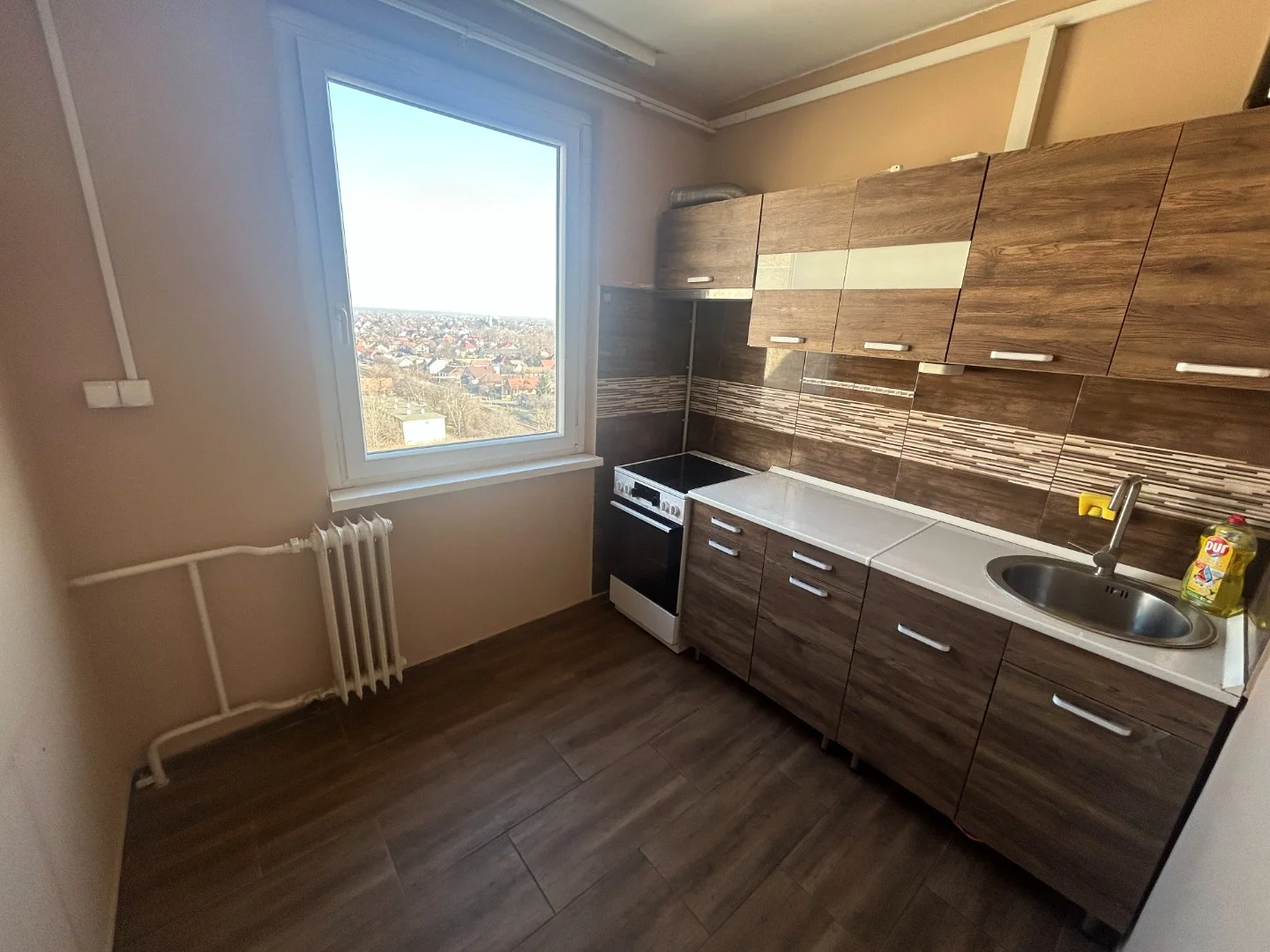 Eladó panel lakás Debrecenben - Kép 8