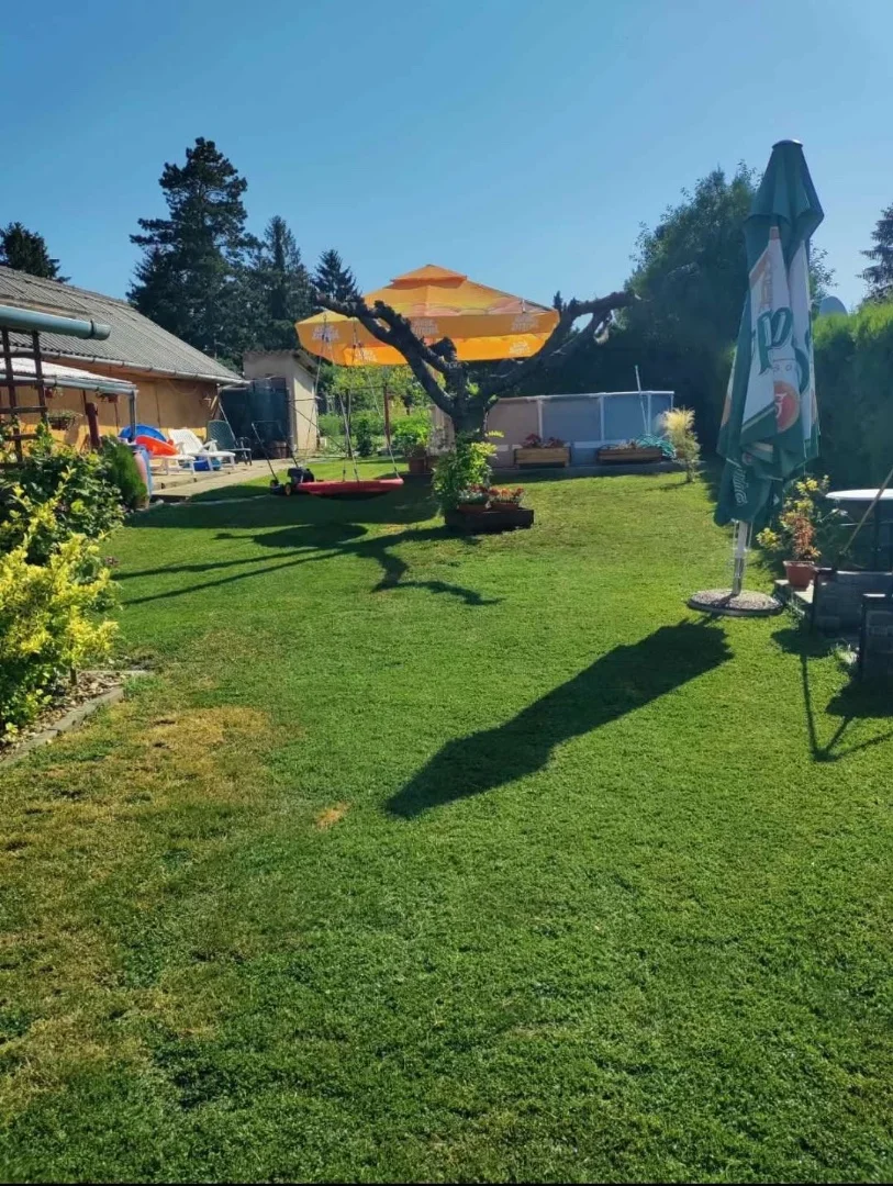 Eladó családi ház Tamásin - Kép 9