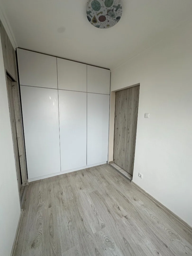 Kiadó panel lakás Debrecenben - Kép 10