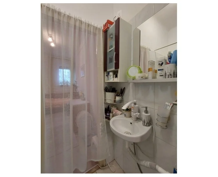 Eladó tégla lakás Pécsen - Kép 11