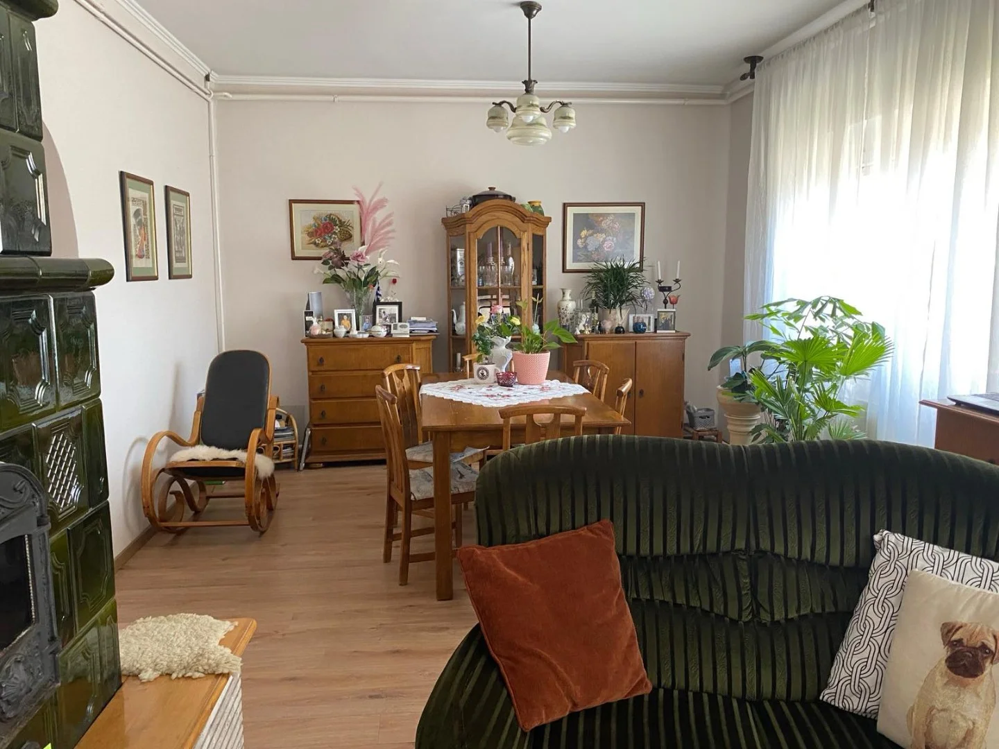 Eladó családi ház Veszprémben - Kép 2