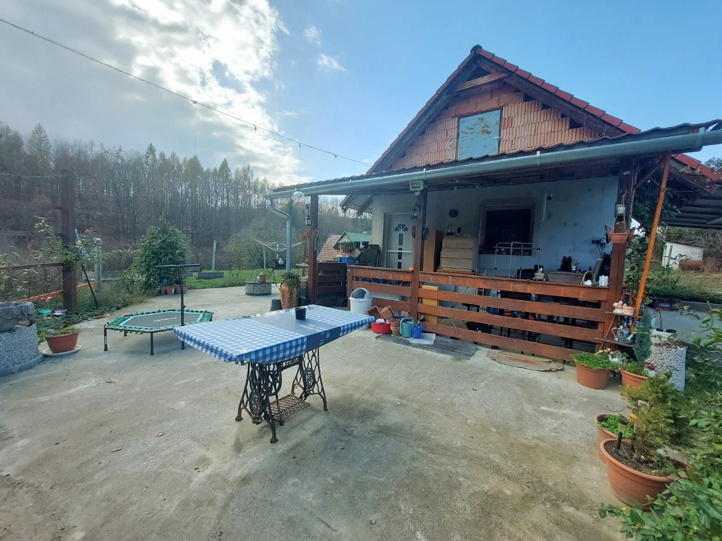 Eladó családi ház Komlón - Kép 2