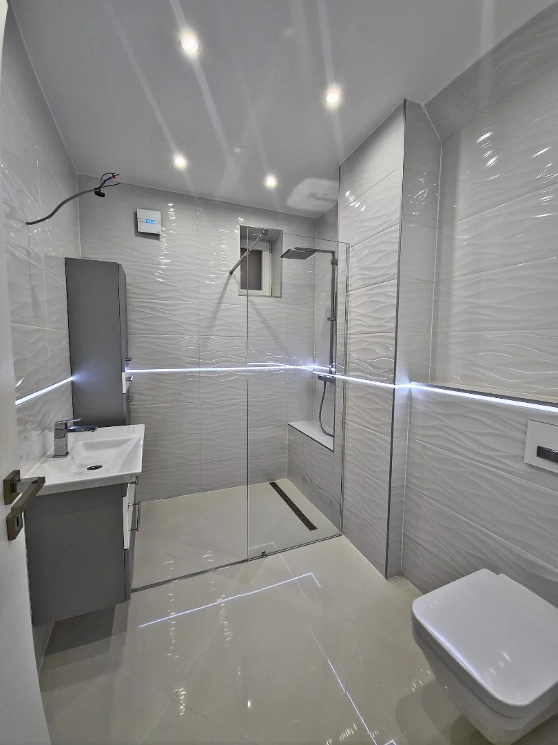 Eladó tégla lakás Pécsen - Kép 9