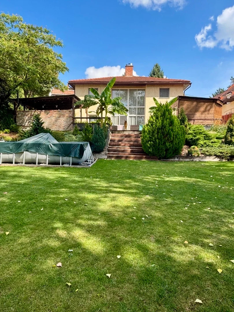 Eladó családi ház Szentendren