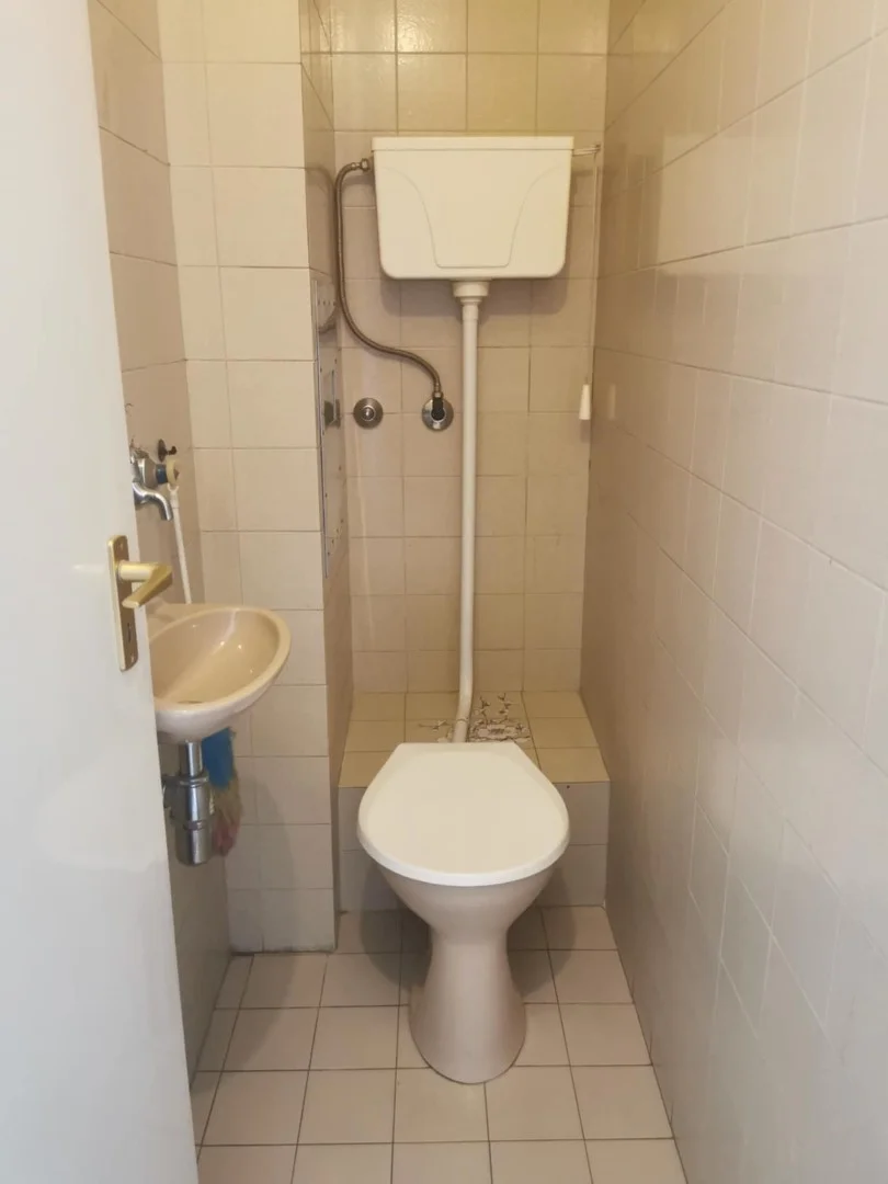 Eladó tégla lakás Pécsen - Kép 15