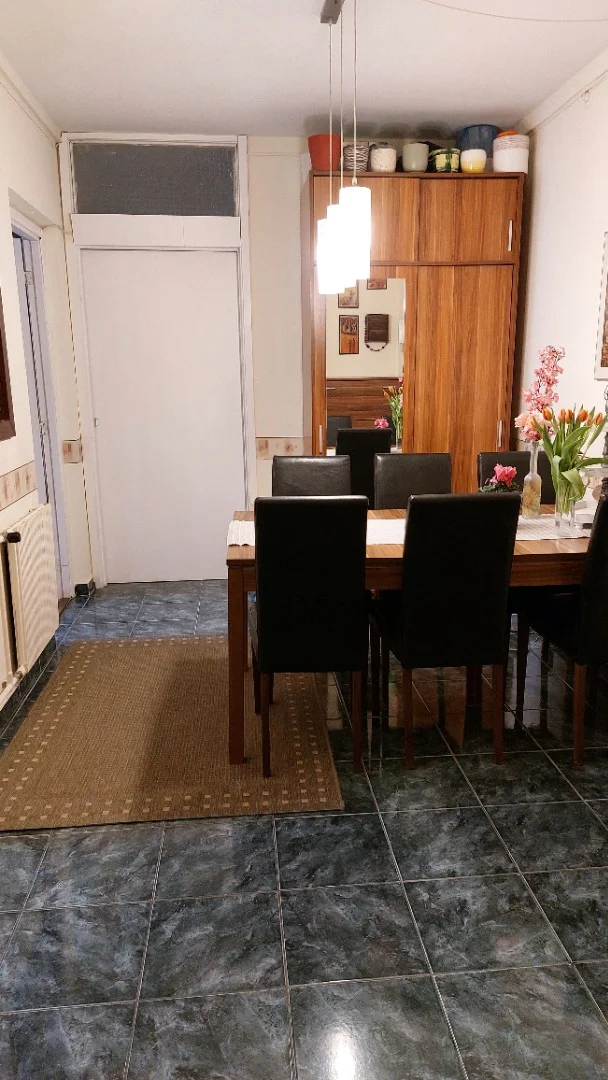 Eladó panel lakás Budapest 04. ker.en - Kép 8