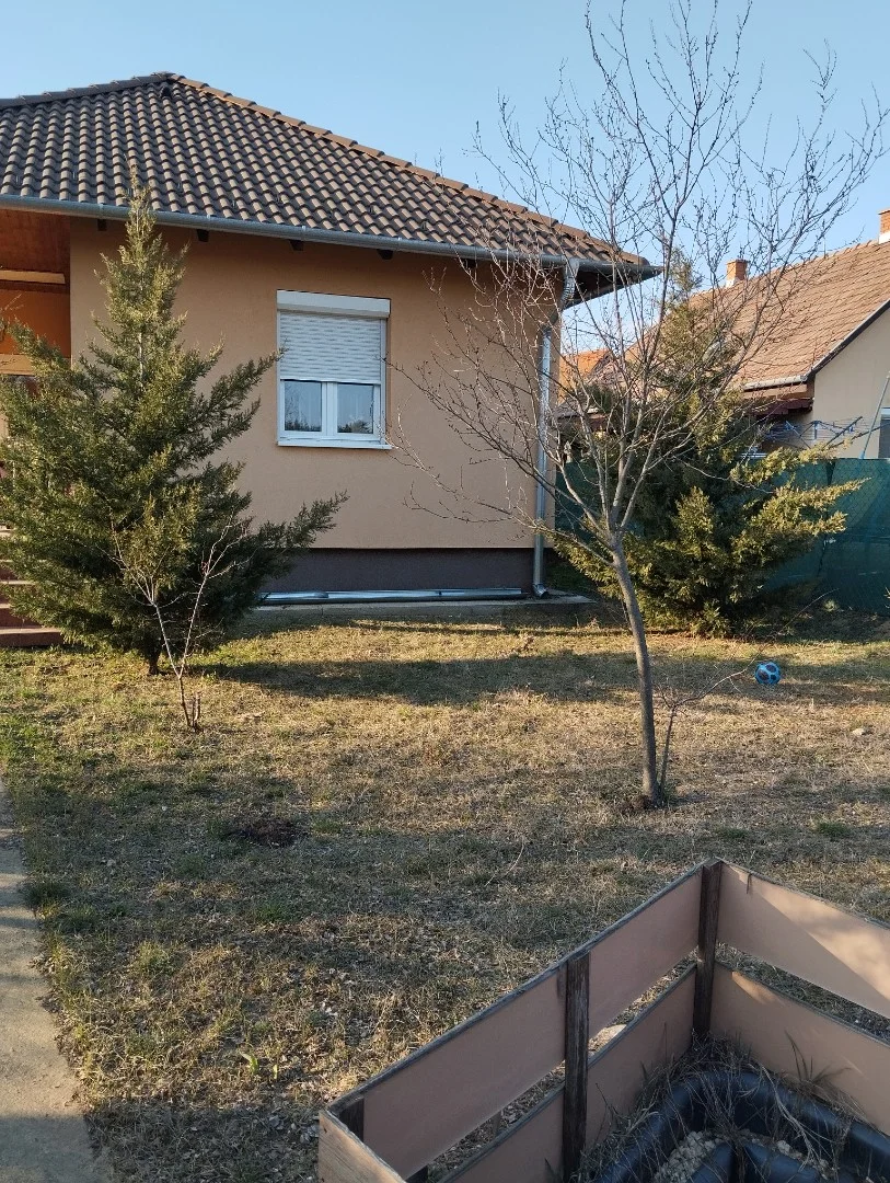 Eladó családi ház Erdőkertesen - Kép 3