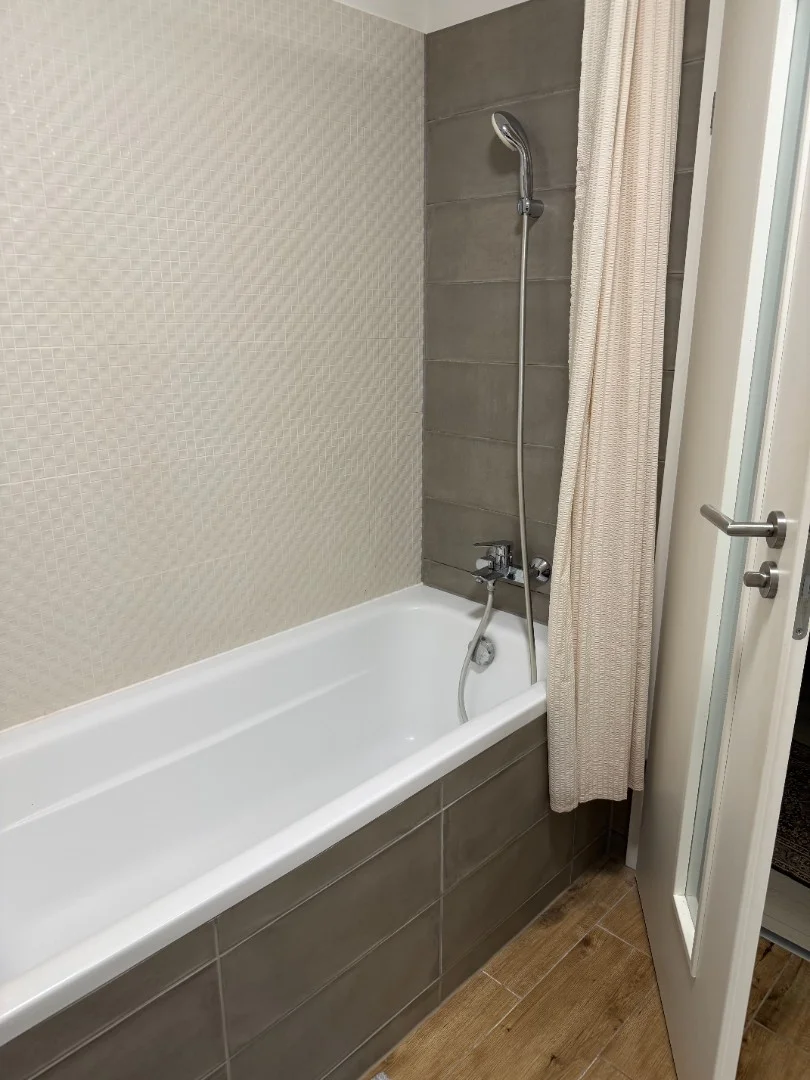 Eladó tégla lakás Budapest 03. ker.en - Kép 8