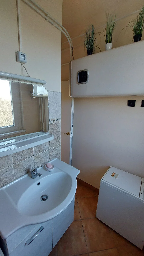Eladó panel lakás Kecskeméten - Kép 12