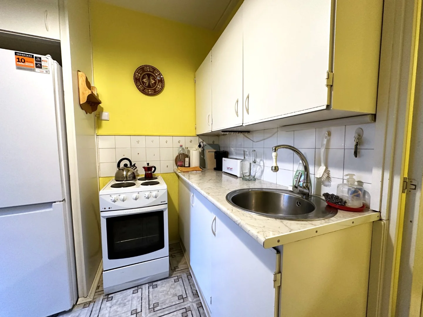 Eladó panel lakás Pécsen - Kép 3