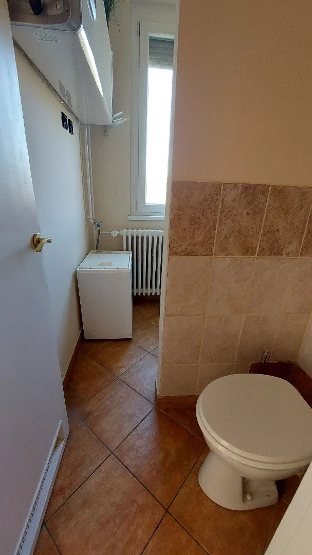 Eladó panel lakás Kecskeméten - Kép 10
