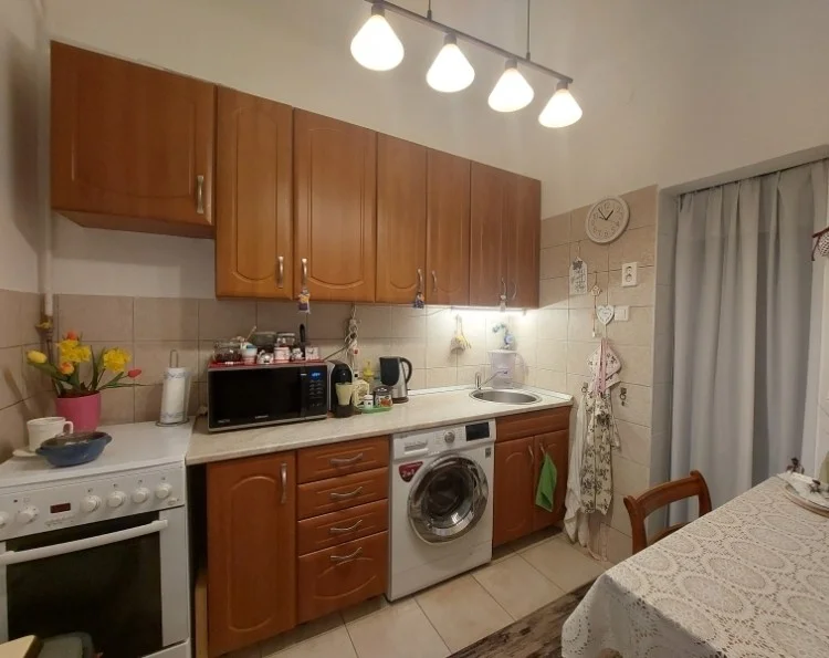 Eladó tégla lakás Pécsen - Kép 10