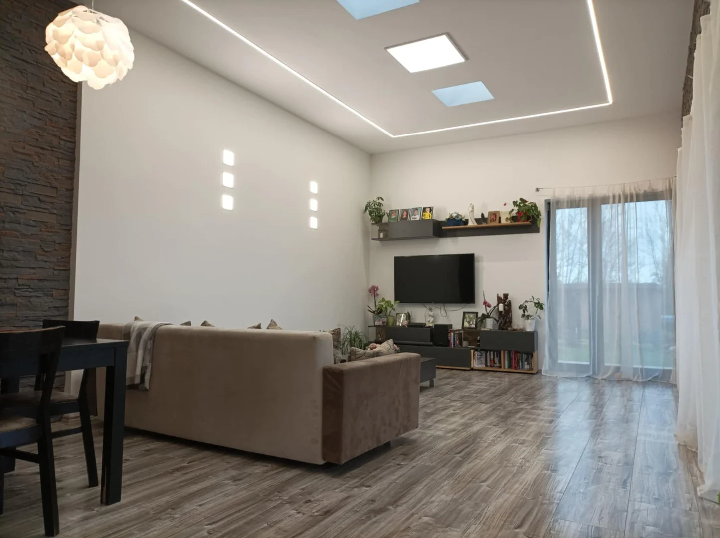 Eladó családi ház Balatonfűzfőn - Kép 8