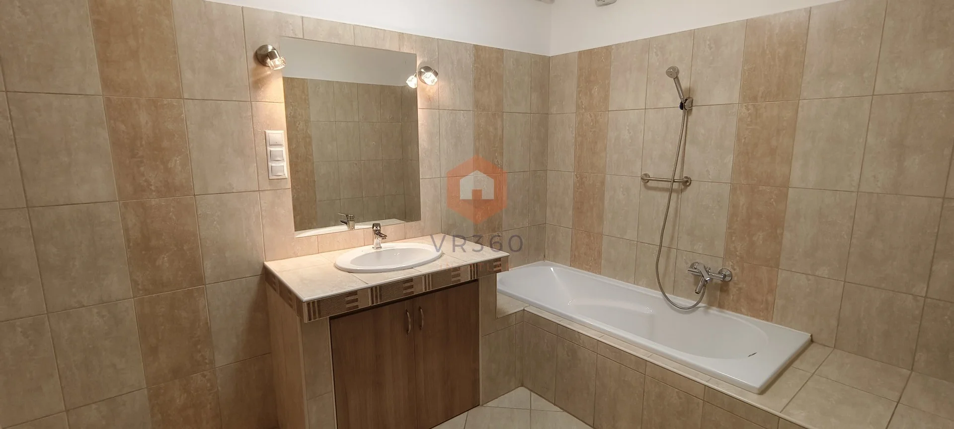 Eladó tégla lakás Pécsen - Kép 4