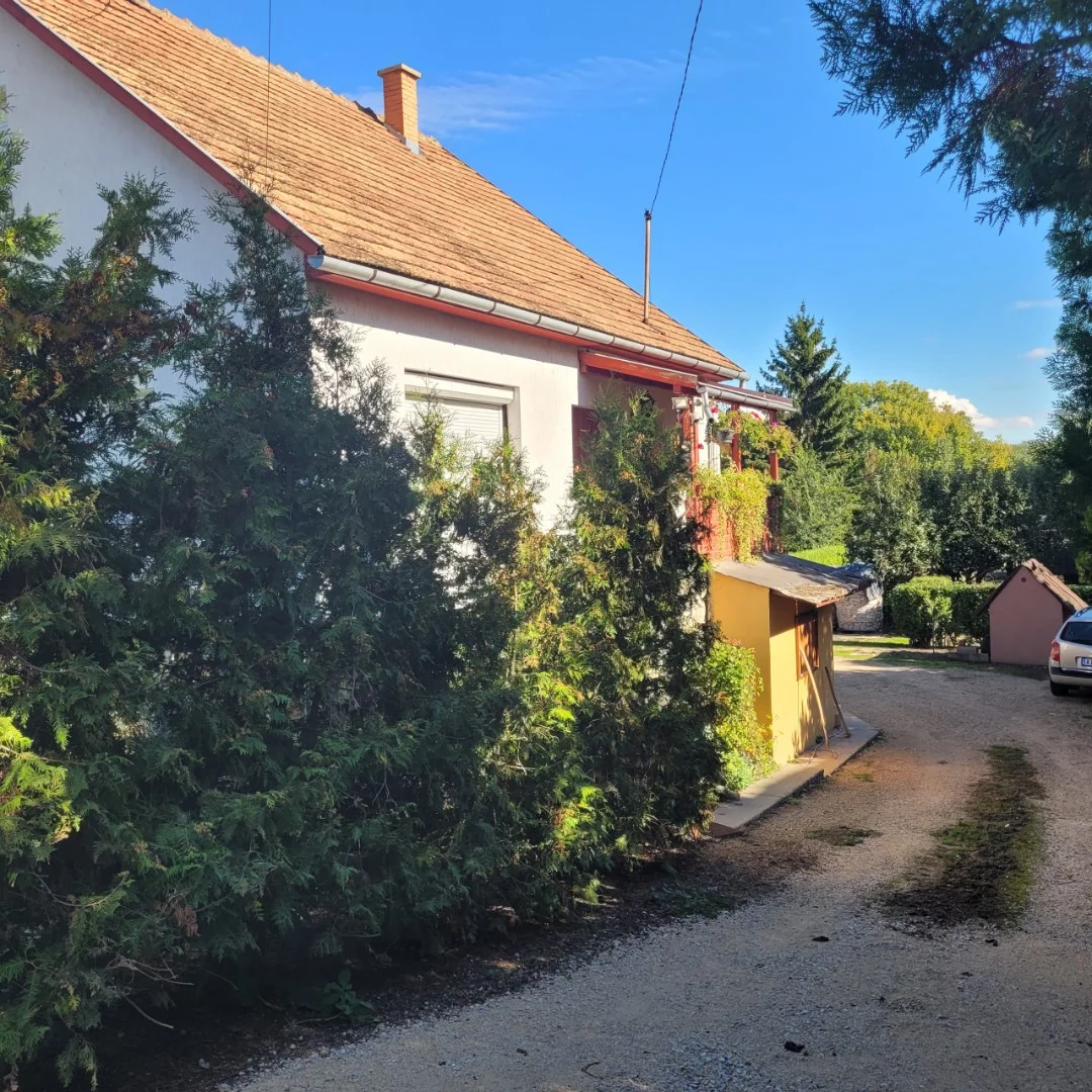 Eladó családi ház Tordason - Kép 3