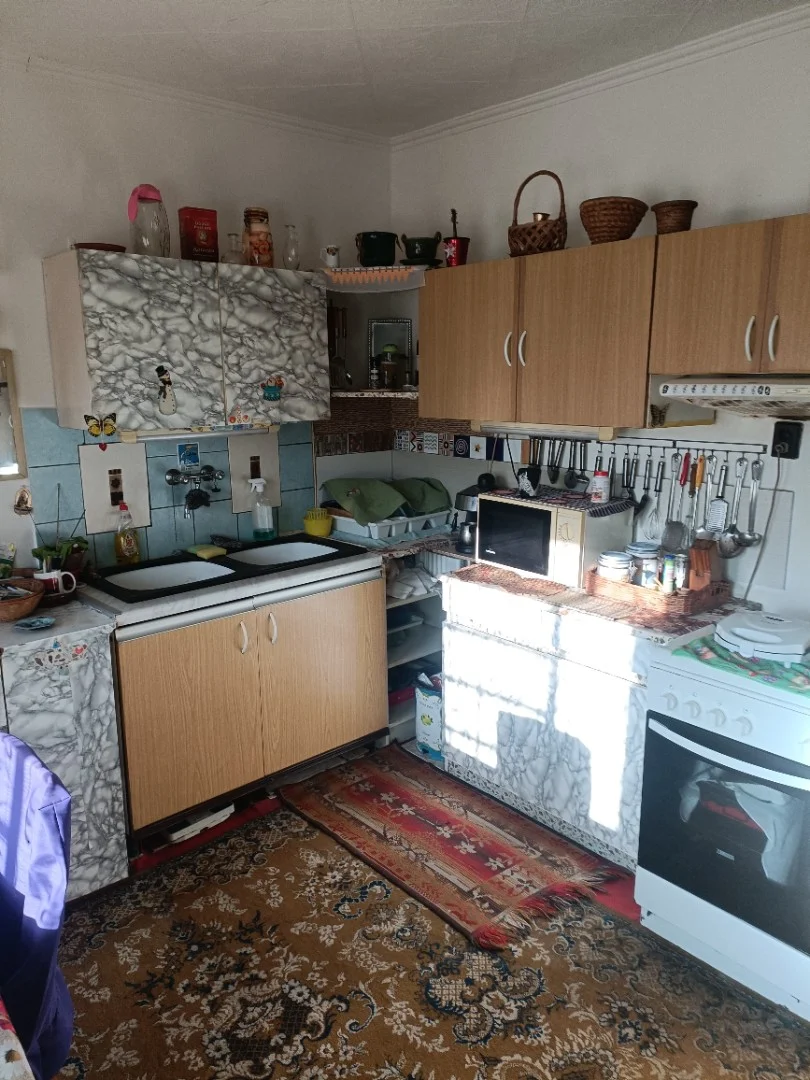 Eladó családi ház Keszegen - Kép 8