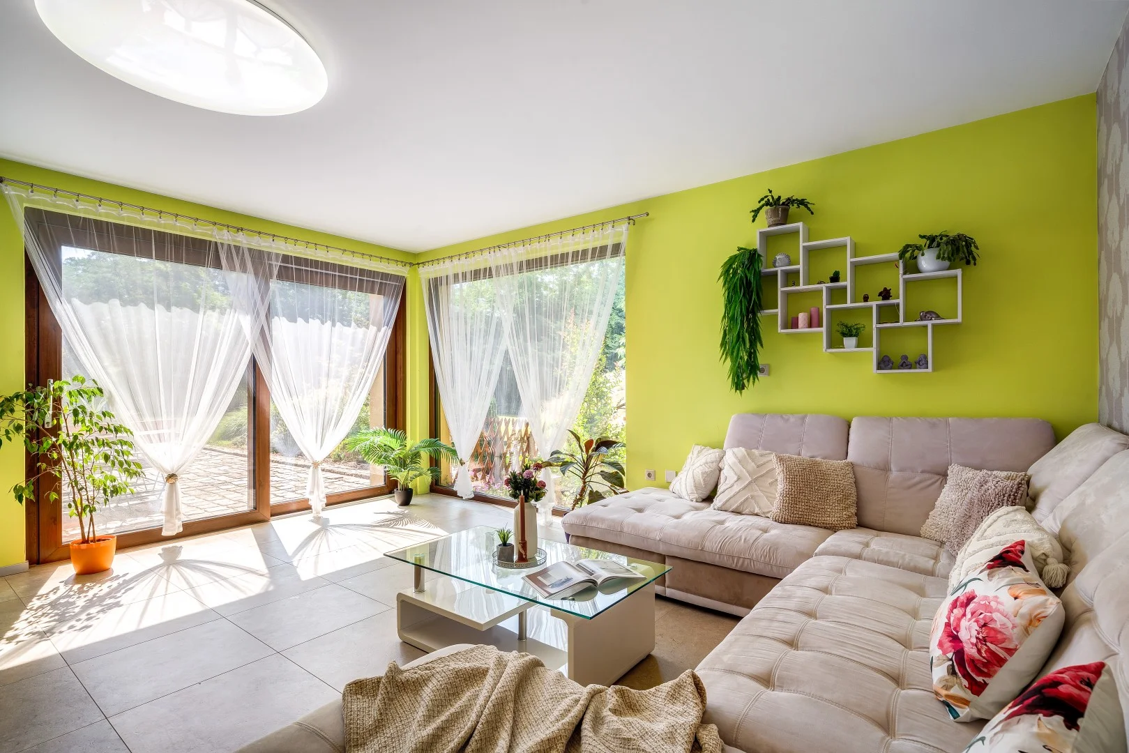 Eladó családi ház Kecskeméten - Kép 2