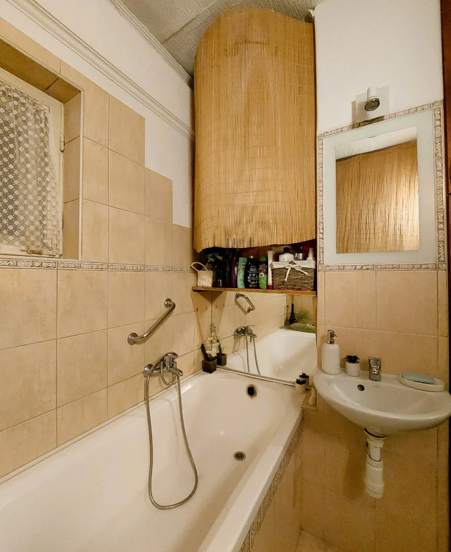 Eladó családi ház Pécsen - Kép 17