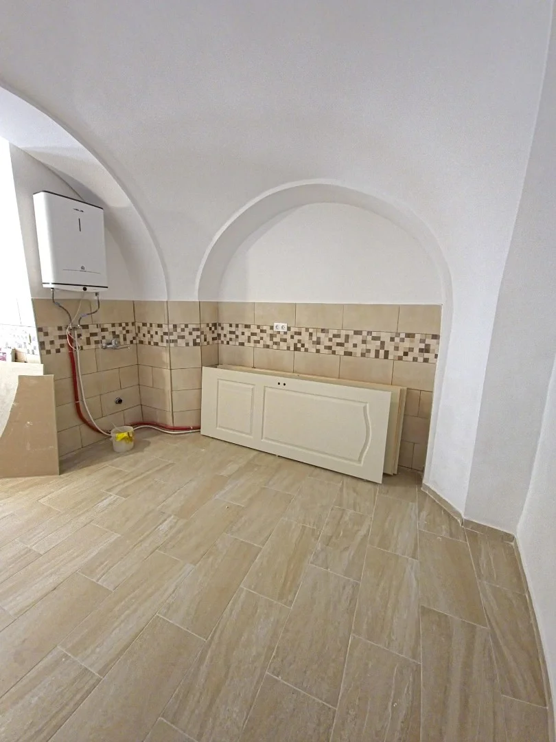 Eladó tégla lakás Pécsen - Kép 3