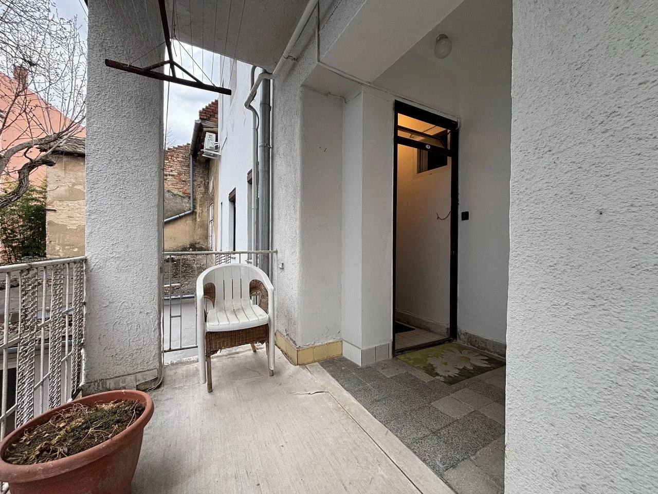 Eladó tégla lakás Pécsen - Kép 15