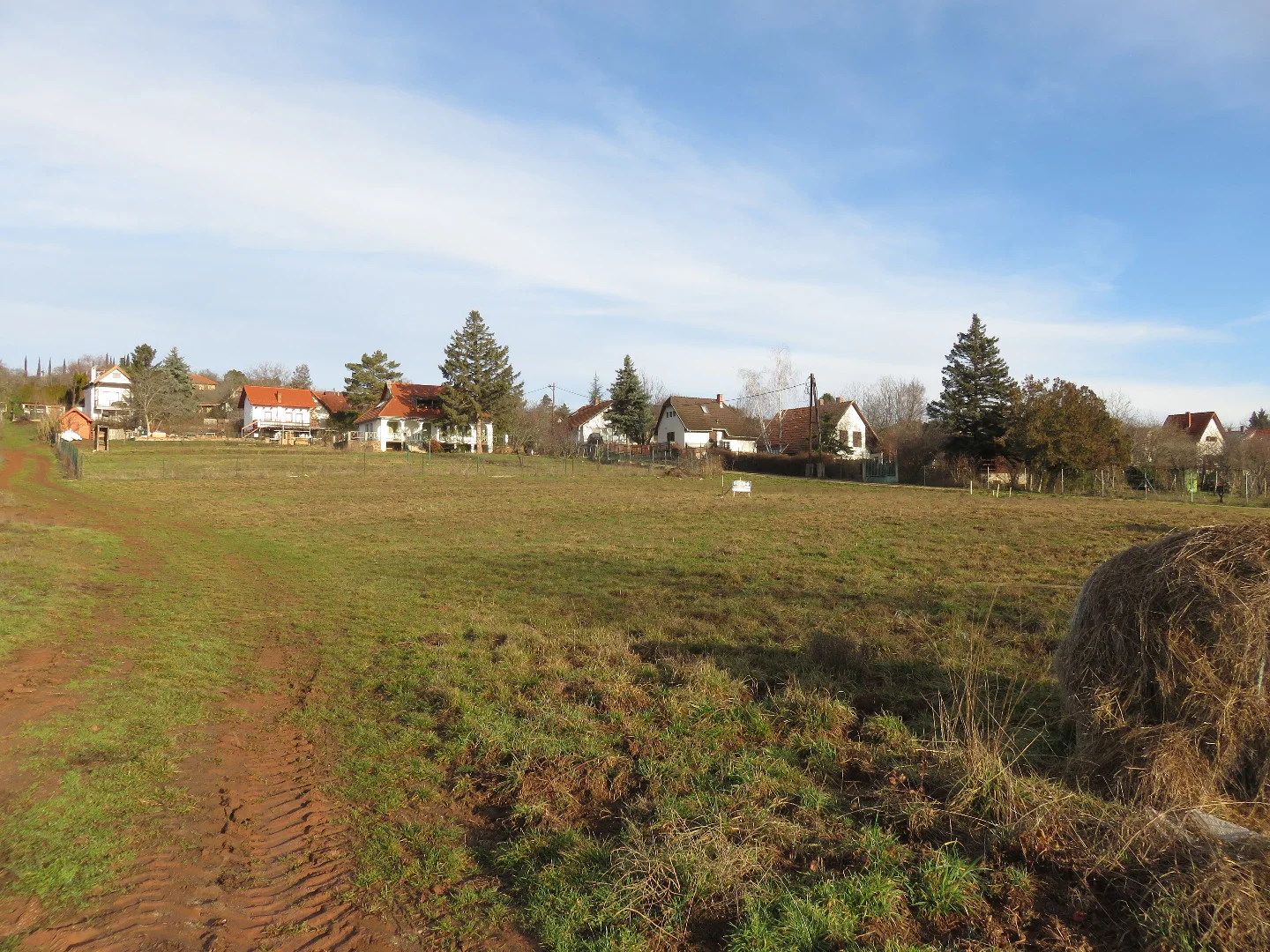 Eladó zárt kert mezőgazdaság Felsőörsen