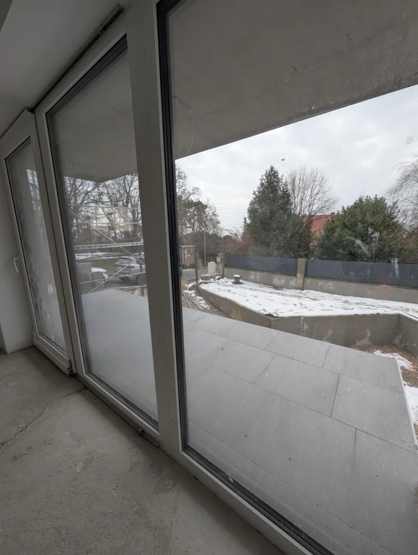 Eladó tégla lakás Pécsen - Kép 2