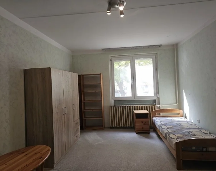 Eladó panel lakás Pécsen - Kép 3