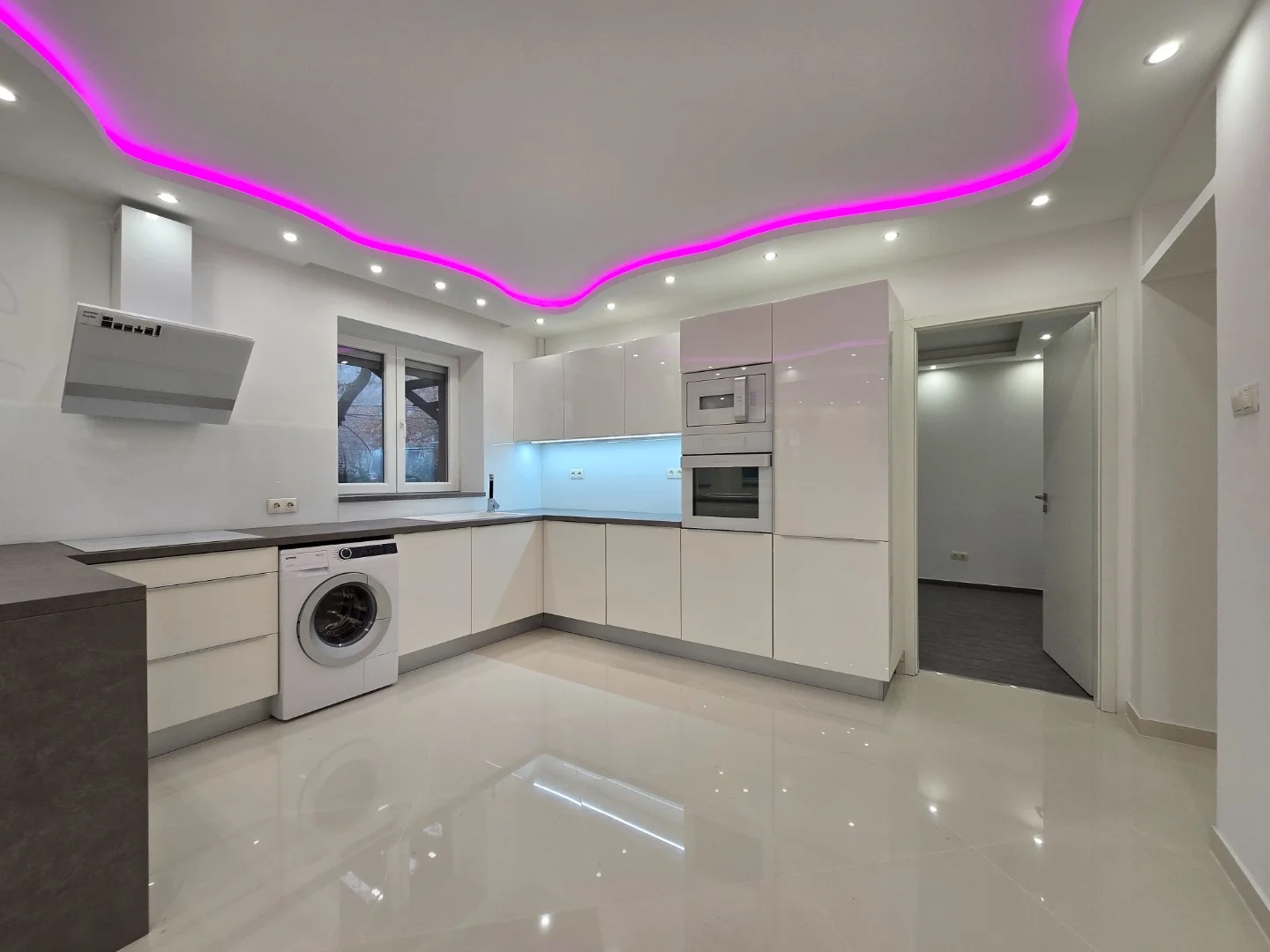 Eladó tégla lakás Pécsen - Kép 4