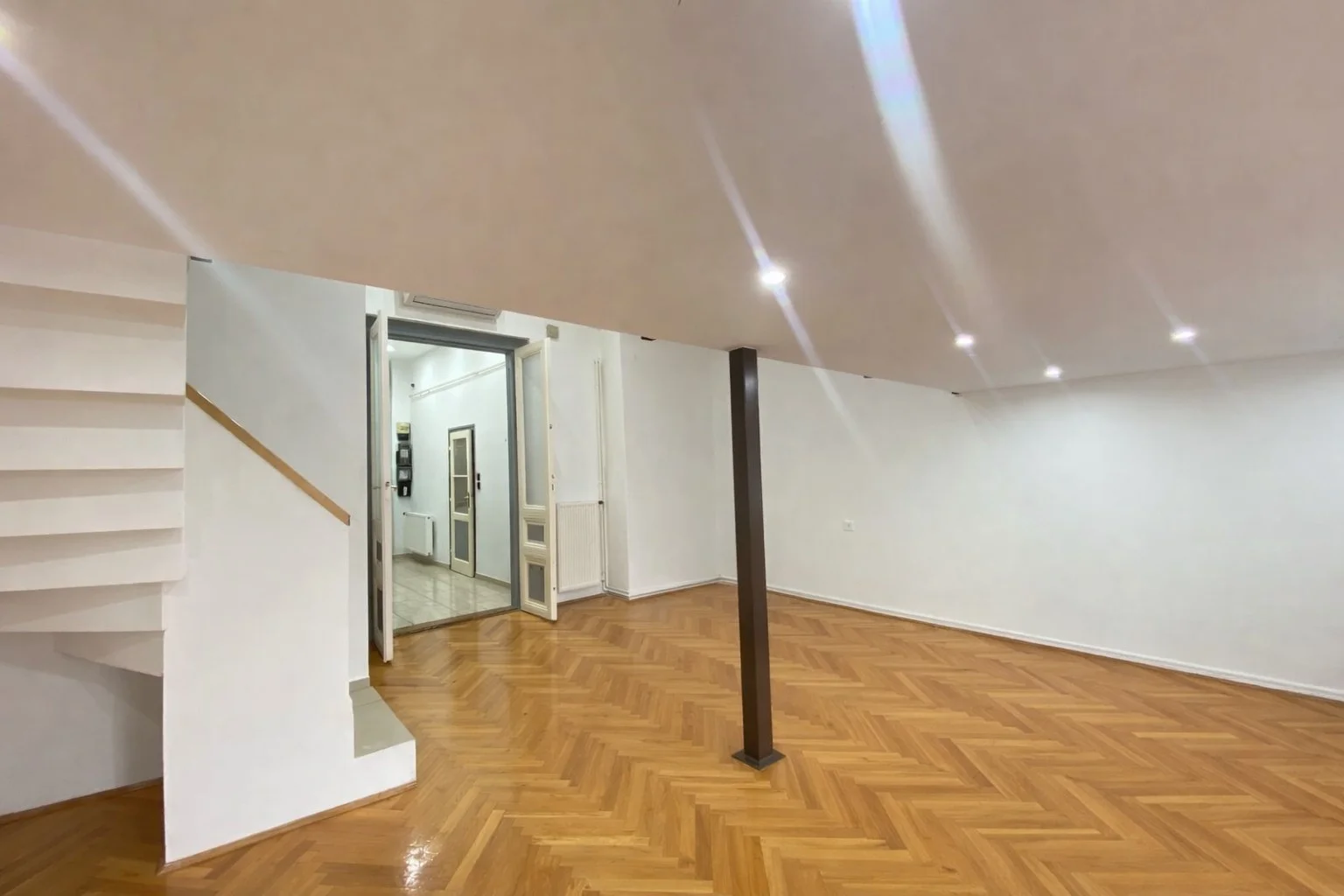 Eladó tégla lakás Budapest 06. ker.en - Kép 3