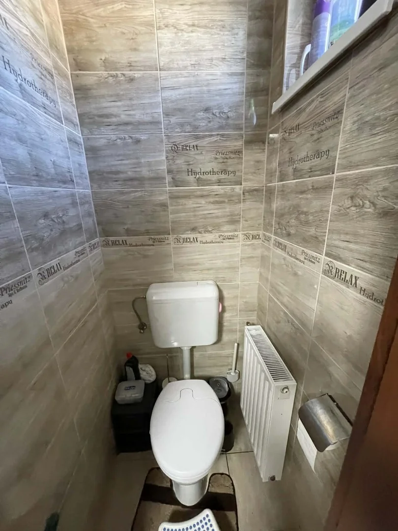 Eladó családi ház Nyíregyházán - Kép 8